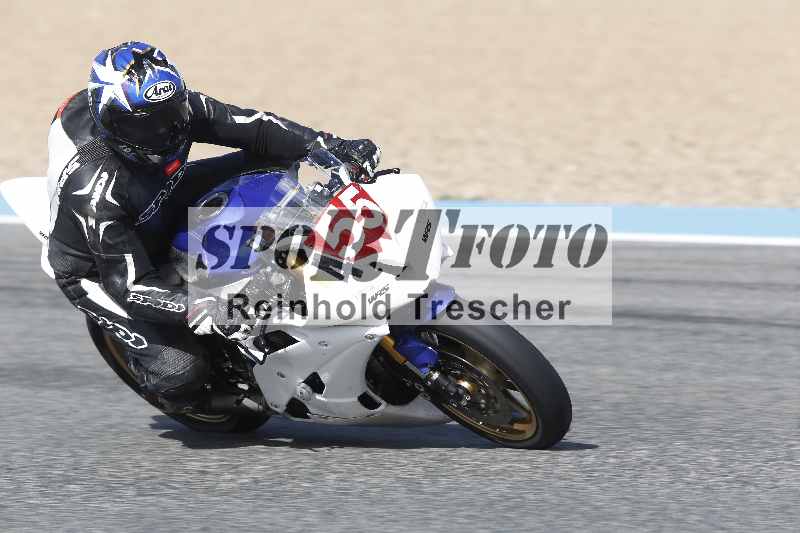 /Archiv-2025/01 24.-27.01.2025 Moto Center Thun Jerez/rot-red/455